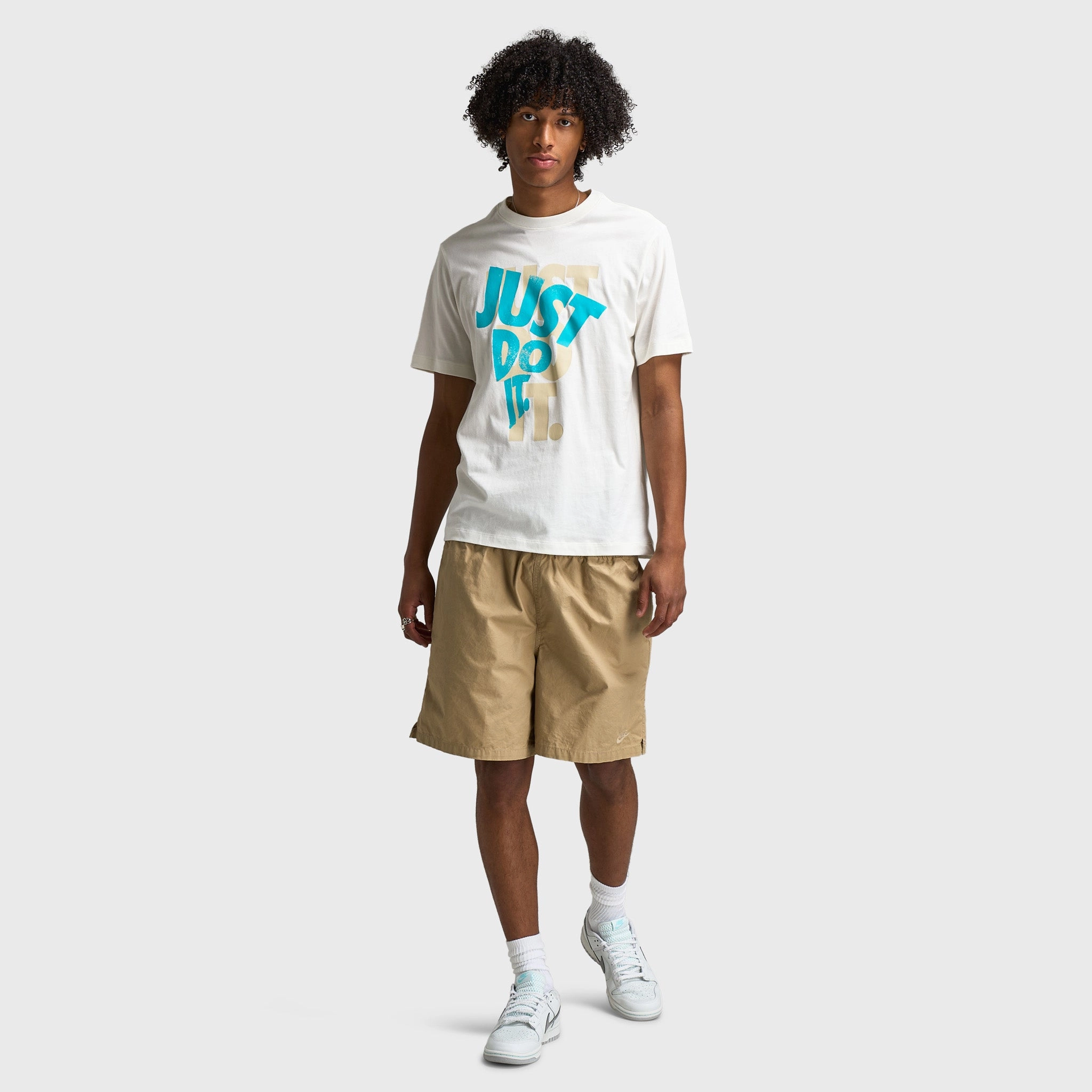 Nike Club Washed Flow Shorts Parachute Beige / Parachute Beige