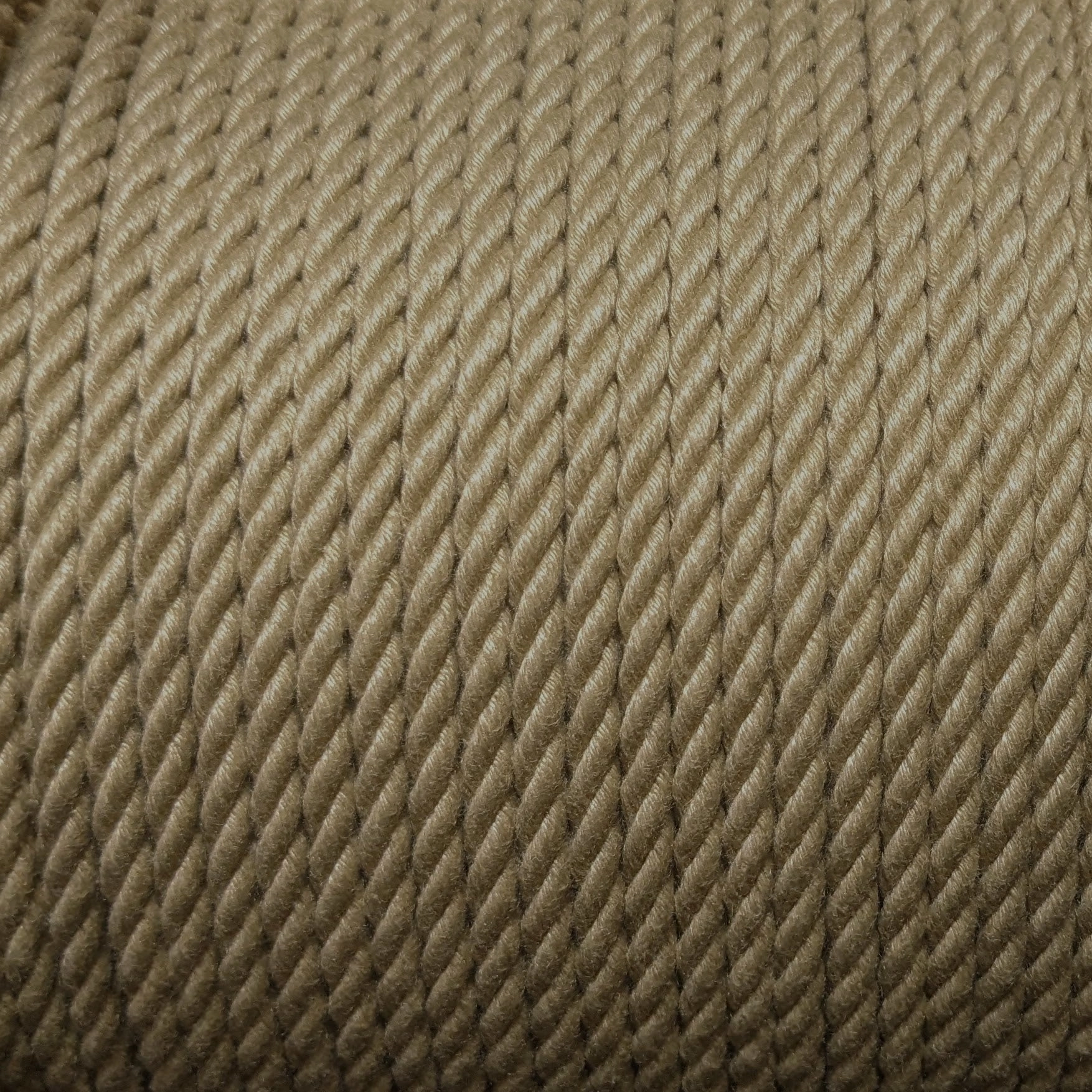 POSH Rope - 3 Strand Spun Polyester Bondage Rope - Synthetic Hemp - 6mm
