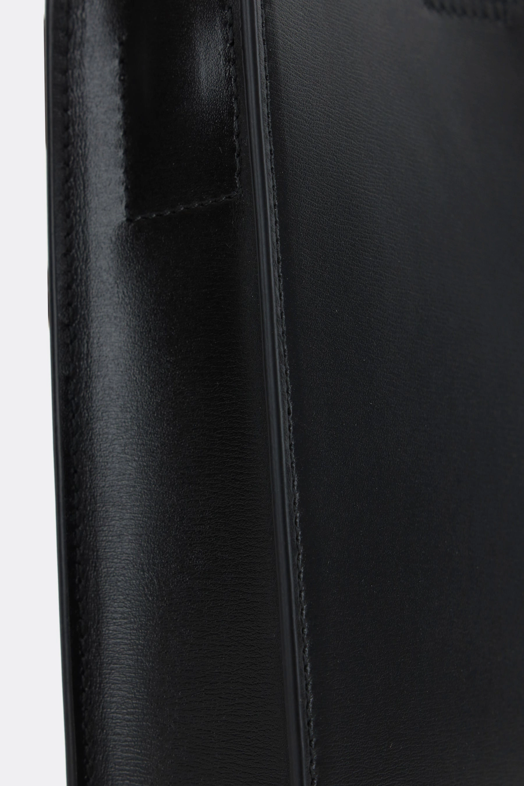 Tangle small smooth leather shoulder bag